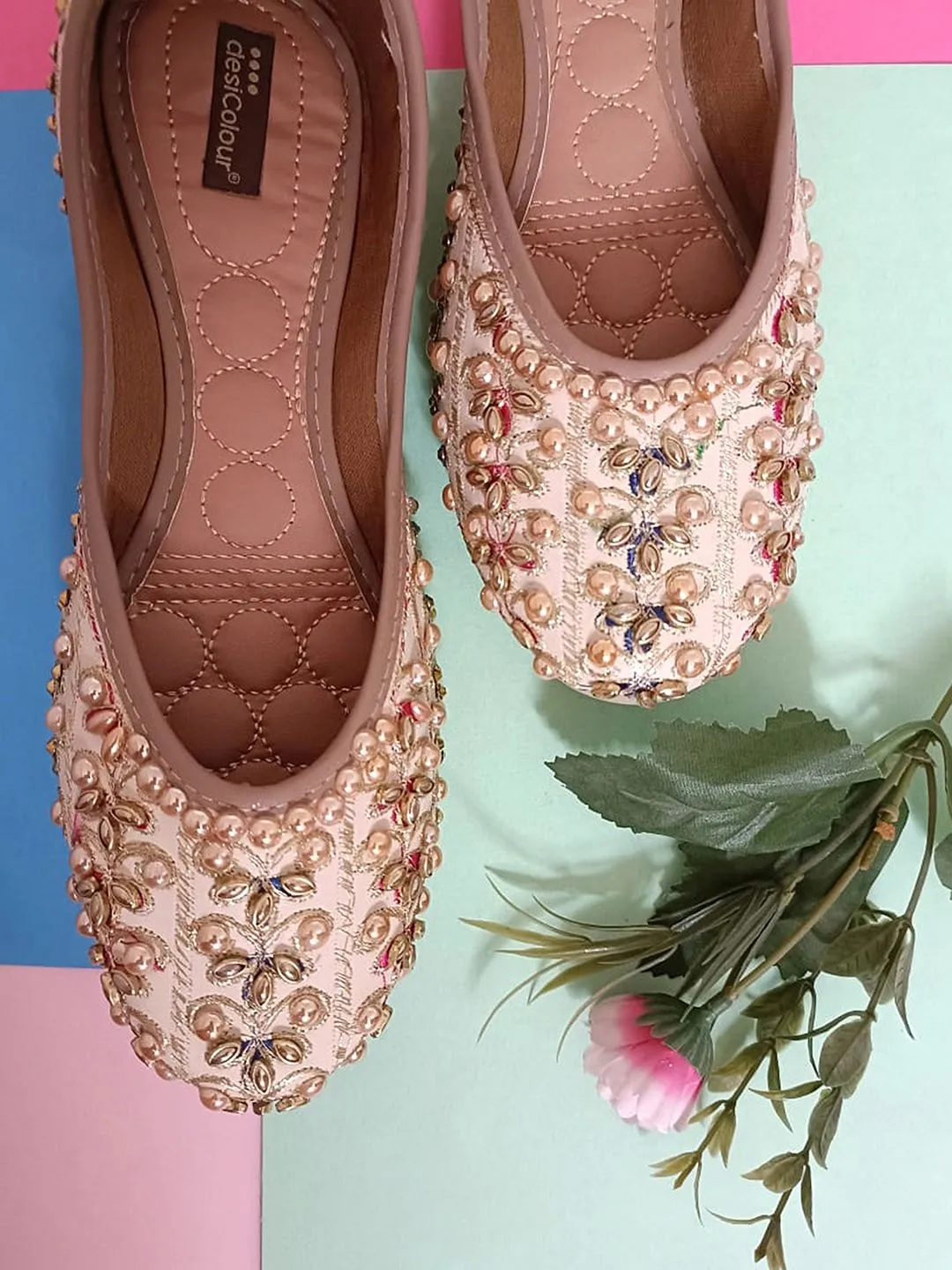 DESI COLOUR Women Gold-Toned Embellished Mojaris